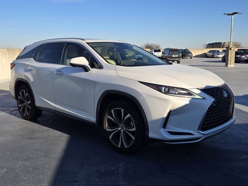 Used 2020 Lexus RX 350L FWD w/ Premium Package image 2