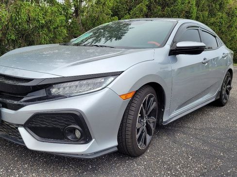 Used 2019 Honda Civic Sport Touring image 3