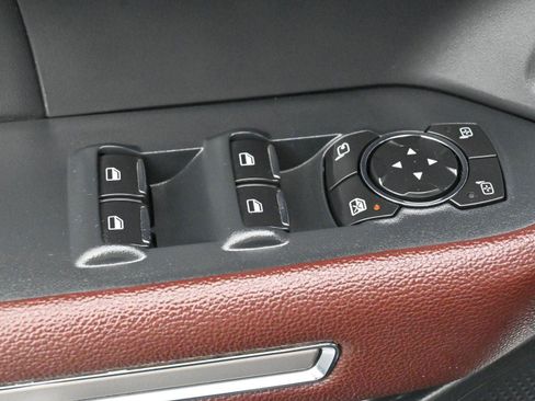 Used 2022 Ford Expedition Limited image 14