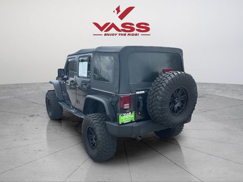 Used 2017 Jeep Wrangler Unlimited Sport w/ Quick Order Package 24S AWD/4WD image 3
