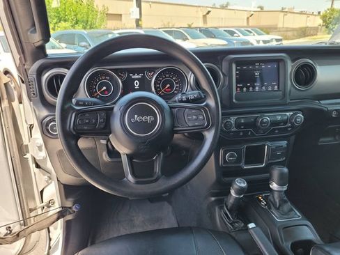 Used 2022 Jeep Wrangler Unlimited Sport AWD/4WD image 18