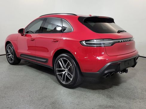 Used 2025 Porsche Macan AWD/4WD image 5