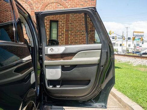 Used 2024 Lincoln Navigator L Black Label AWD/4WD image 48