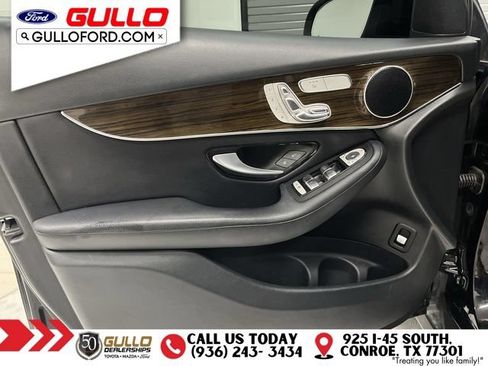 Used 2019 Mercedes-Benz GLC 300 image 19