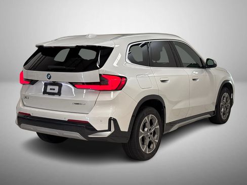 Used 2024 BMW X1 xDrive28i w/ Convenience Package AWD/4WD image 4