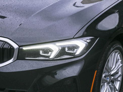 Certified 2023 BMW 330i Sedan w/ Driving Assistance Package image 4