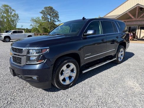 Used 2019 Chevrolet Tahoe LT w/ LT Signature Package image 5