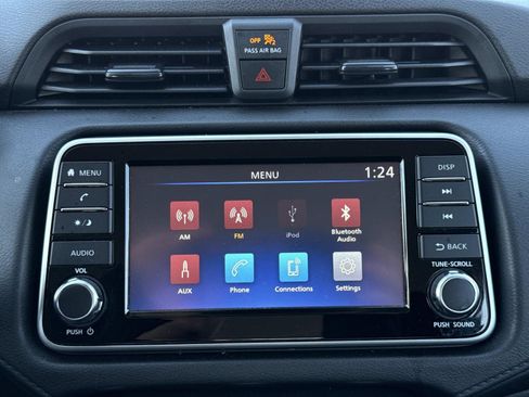 Used 2024 Nissan Versa S w/ Trunk Package image 9