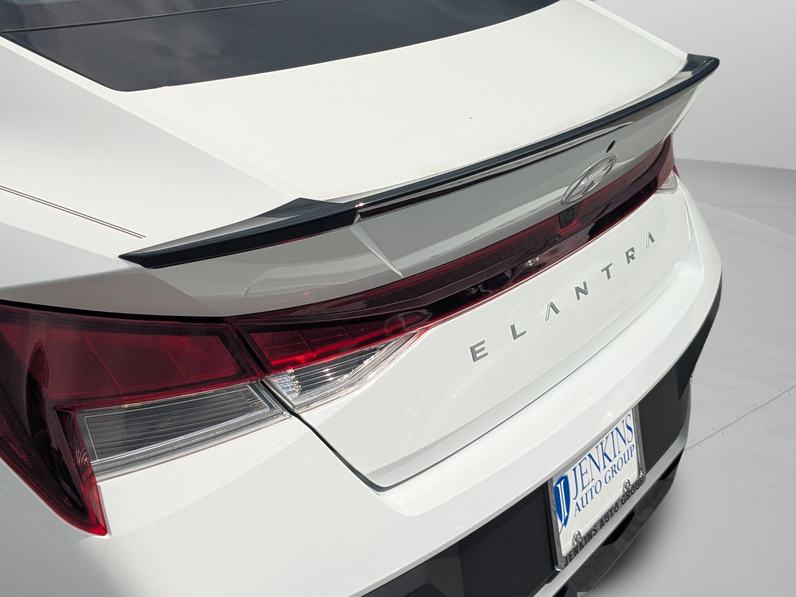 New 2026 Hyundai Elantra SEL Sport FWD image 17