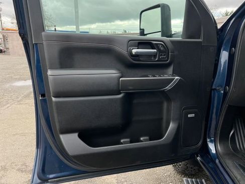 Used 2022 GMC Sierra 2500 AT4 w/ AT4 Preferred Package image 16