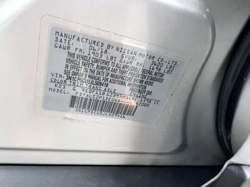 Used 2018 Nissan Kicks SV w/ Exterior Package image 32