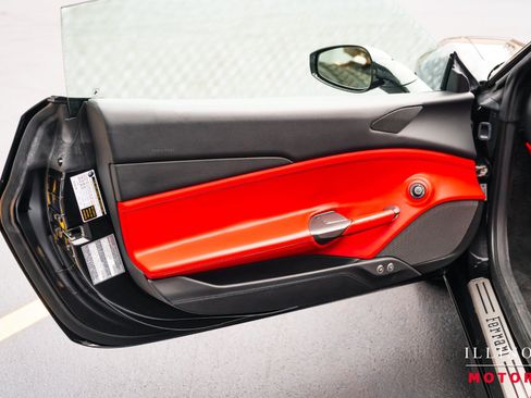 Used 2019 Ferrari 488 Spider RWD image 19