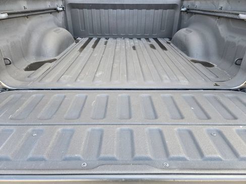 Used 2022 RAM 1500 Laramie AWD/4WD image 30