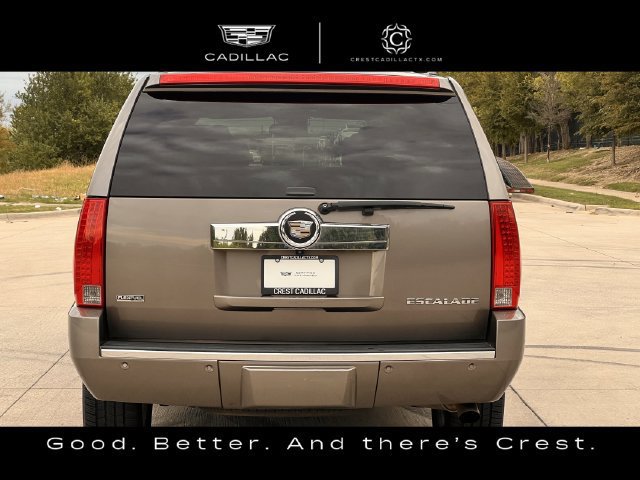Used 2012 Cadillac Escalade ESV Luxury RWD image 4