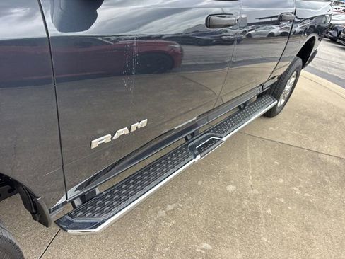 Used 2025 RAM 2500 Big Horn AWD/4WD image 16