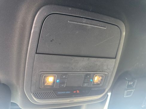 Used 2020 Ford Explorer XLT w/ Equipment Group 202A RWD image 14