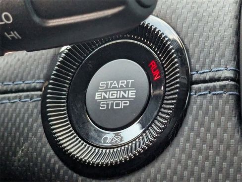 New 2026 Jeep Compass Latitude image 24