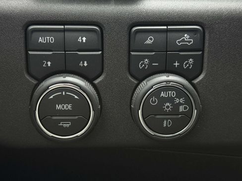 Used 2024 Chevrolet Silverado 3500 High Country w/ High Country Premium Package AWD/4WD image 18