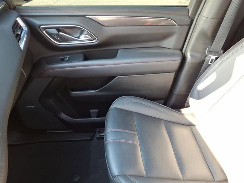 Certified 2022 Chevrolet Suburban RST w/ Sport Performance Package image 33