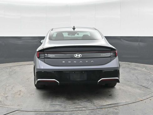 Used 2024 Hyundai Sonata SEL FWD image 11