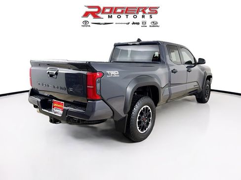 Used 2024 Toyota Tacoma TRD Off-Road image 7