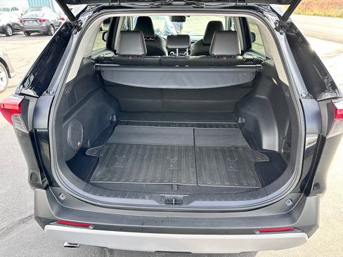 Used 2019 Toyota RAV4 Adventure image 7
