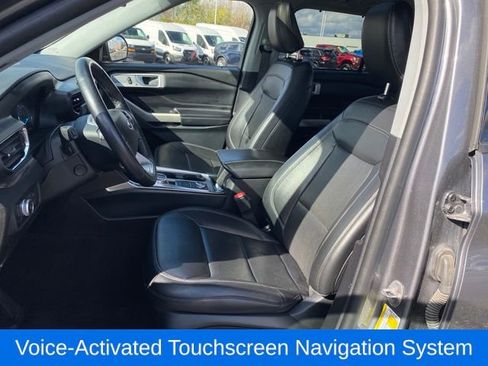 Used 2022 Ford Explorer Limited image 16