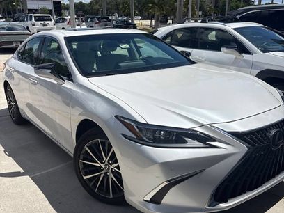 Used 2024 Lexus ES 350 w/ Premium Package