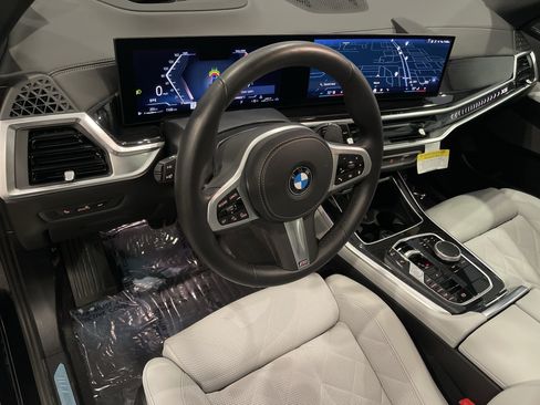 Used 2026 BMW X5 xDrive40i w/ M Sport Package image 13