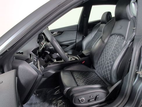 Used 2023 Audi S5 Premium Plus w/ Premium Plus Package AWD/4WD image 19