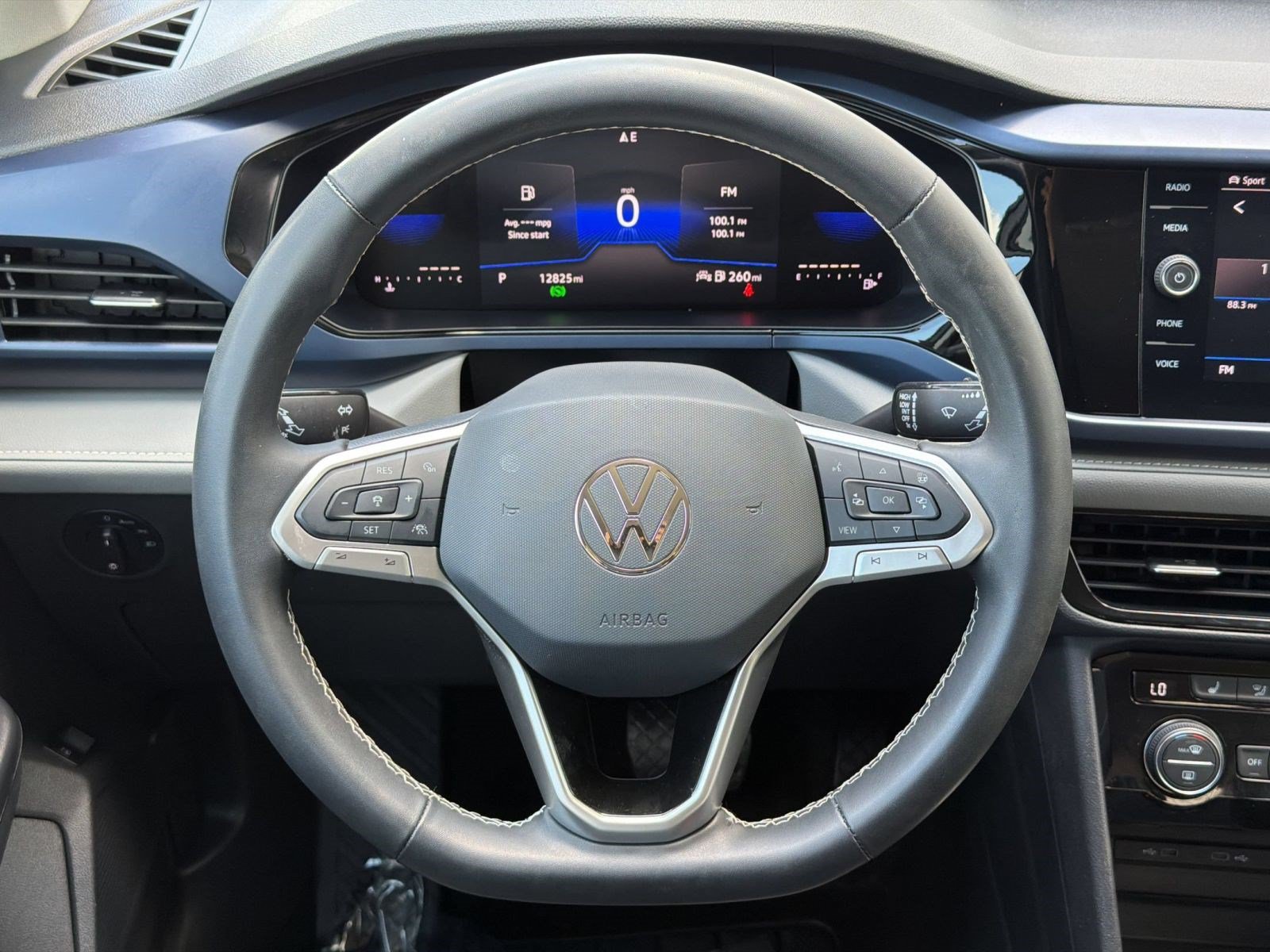 Used 2024 Volkswagen Taos SE AWD/4WD image 11