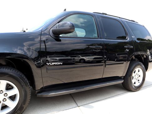 Used 2014 GMC Yukon SLT image 30