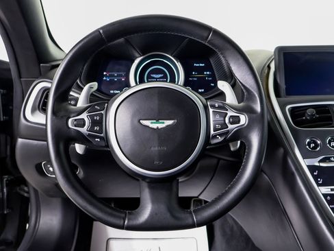 Used 2018 Aston Martin DB11 Coupe RWD image 16