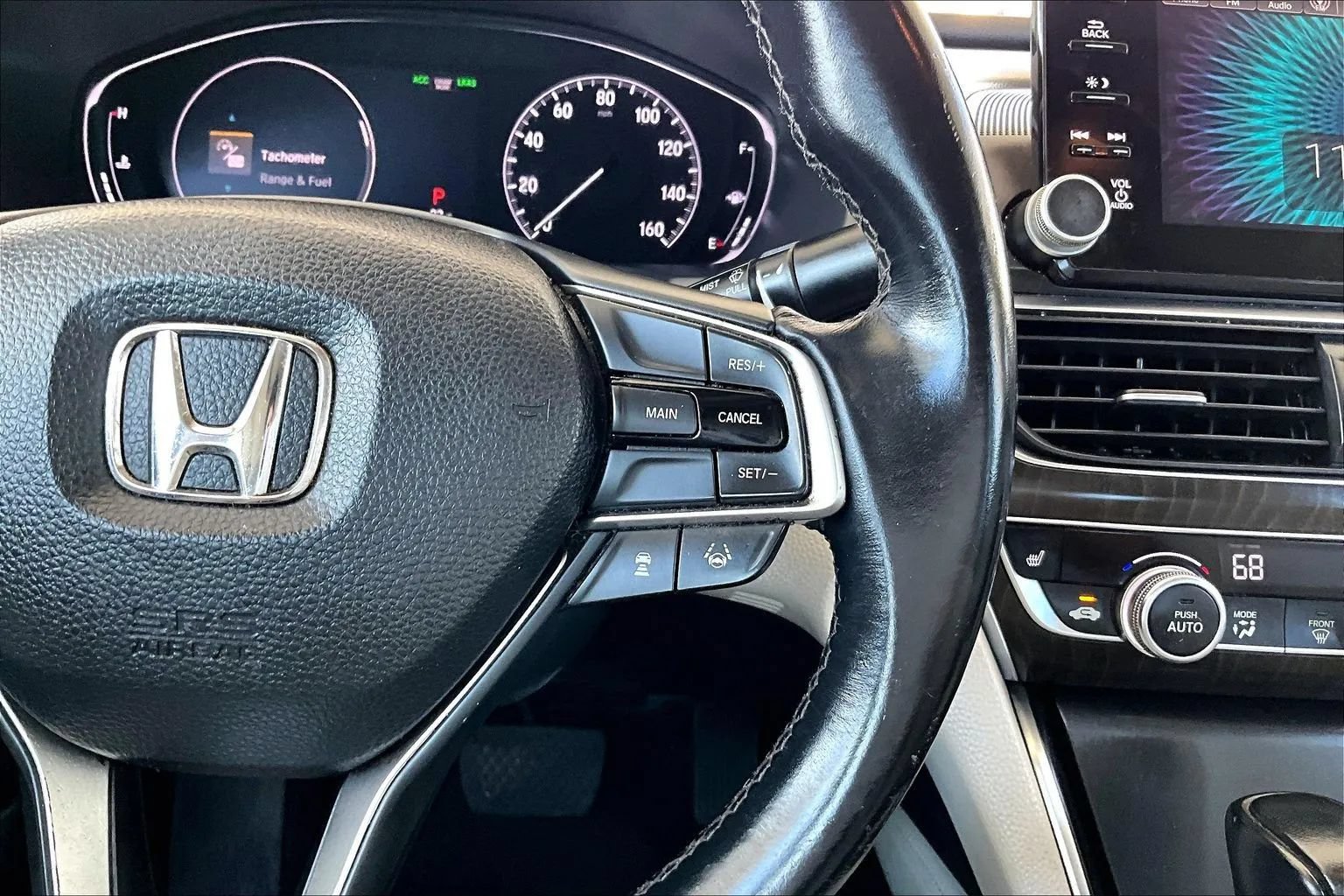 Used 2018 Honda Accord EX-L image 11