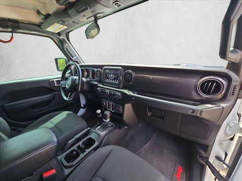 Used 2022 Jeep Gladiator Sport AWD/4WD image 21