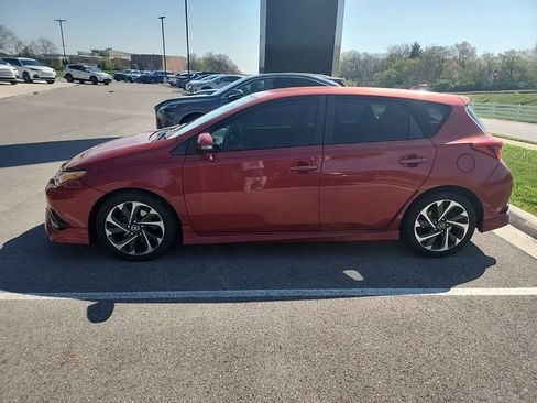 Used 2017 Toyota Corolla iM image 17