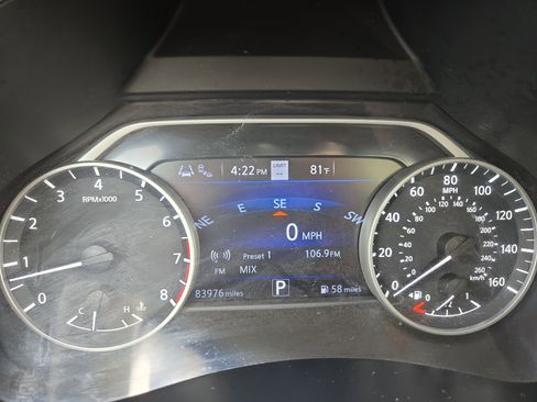 Used 2020 Nissan Murano SL w/ Moonroof Package image 18