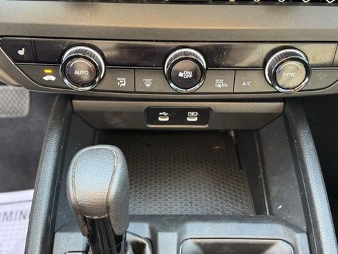Used 2024 Honda Accord EX image 19