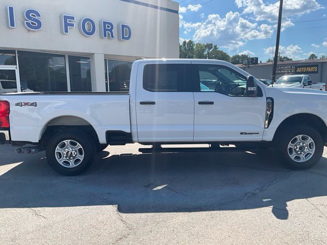 Used 2026 Ford F250 XLT AWD/4WD image 3
