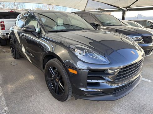 Used 2021 Porsche Macan S image 2