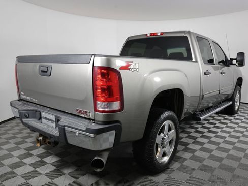 Used 2012 GMC Sierra 2500 SLE w/ SLE Preferred Package image 2