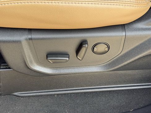 Certified 2022 Ford F250 Lariat w/ Lariat Value Package image 24