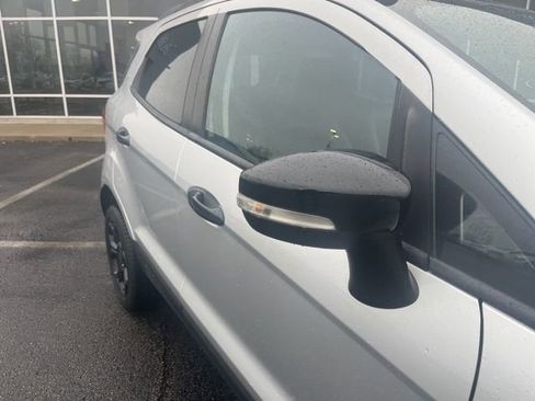 Used 2021 Ford EcoSport SES w/ Interior Protection Package image 10