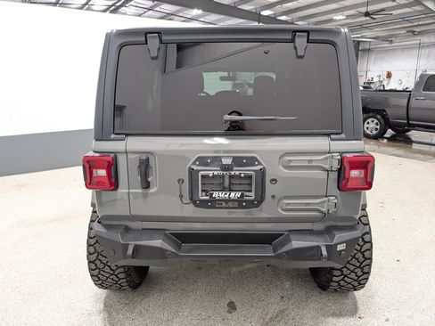 Used 2022 Jeep Wrangler Unlimited Sahara w/ LED Lighting Group image 4