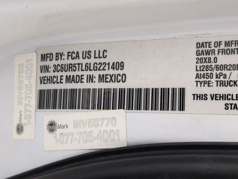 Used 2020 RAM 2500 Limited AWD/4WD image 37