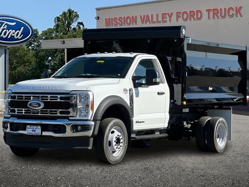 New 2025 Ford F550 DRW 2D Standard Cab/Cab & Chas image 8