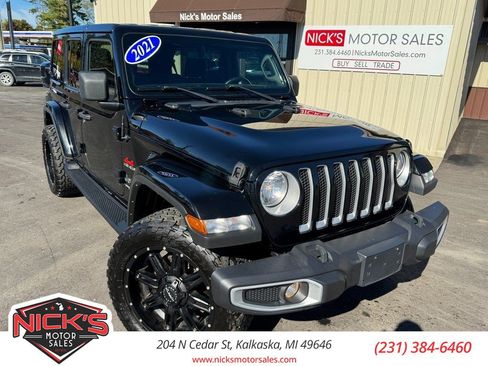 Used 2021 Jeep Wrangler Unlimited Sahara w/ Uconnect 4C Nav & Sound Group image 1