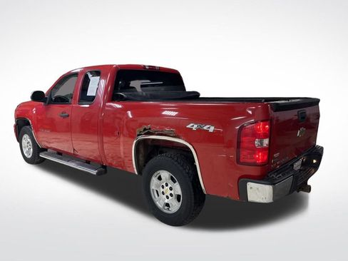 Used 2010 Chevrolet Silverado 1500 LT image 3