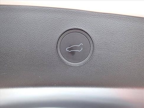 Used 2023 Tesla Model 3 Performance AWD/4WD image 9