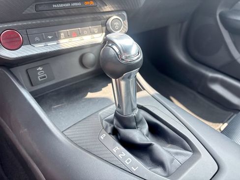 Used 2025 Ford Mustang Premium RWD image 19